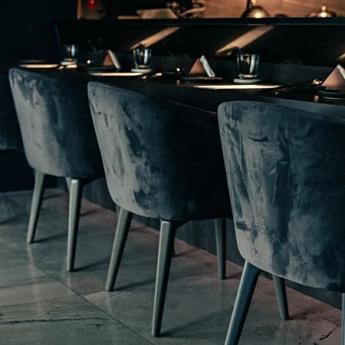 信義FineDining餐廳 頂讓費350萬  NT$74250/月 