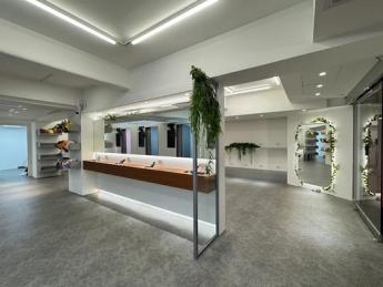 忠孝敦化站【東區．面寬】適美業、精品、服飾 220000元/月 