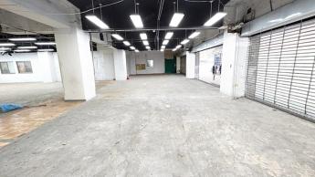 捷運中正紀念堂站Ω超大面寬黃金店面 490,000元/月