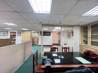 捷運忠孝復興站復興南路一段上3樓店辦 NT$99,000