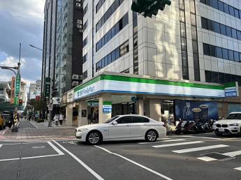 #商業區#可餐飲#住商混和金店面 450,000元/月