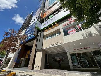 東區忠孝復興站國際秀面大廣告13樓整棟出租 3,800,000元/月