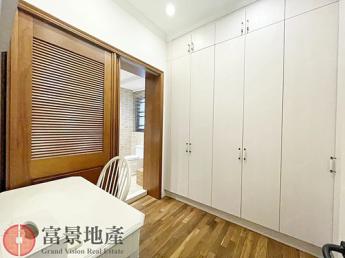 清翫雅居歐式高檔裝潢屋況極佳三面採光有傭房近捷運101  220,000 元/月