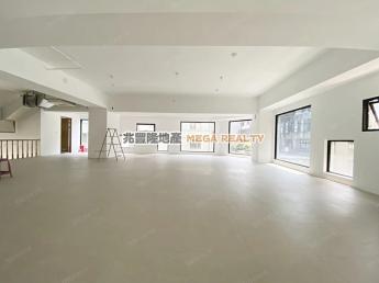 質感極佳.多面自然光  獨立出入.靜態行業 美業 200,000元/月