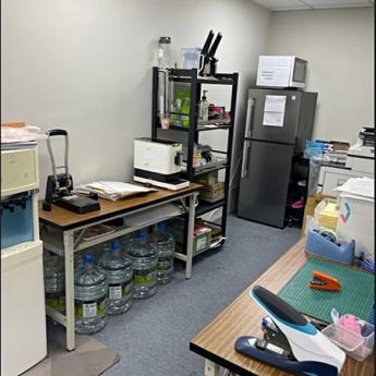 優質辦公室頂讓~免頂讓金~0成本擁有裝潢 租金：94,875元/月