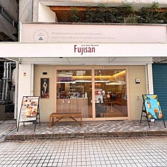 想在東區繁華商圈開店的業主有福了！ 租金：58,000元/月  頂讓金：50萬元