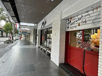 南京復興MRT面寬挑高餐飲店頂讓 頂讓金250萬元